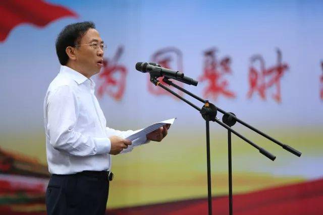 成都市委原副书记谢瑞武被查成都市委原副书记谢瑞武被查，揭示背后的故事与启示