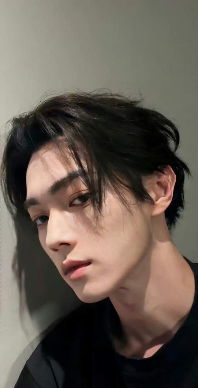 警方回应许凯疑聚众赌博警方回应许凯涉嫌聚众赌博事件，真相究竟如何？